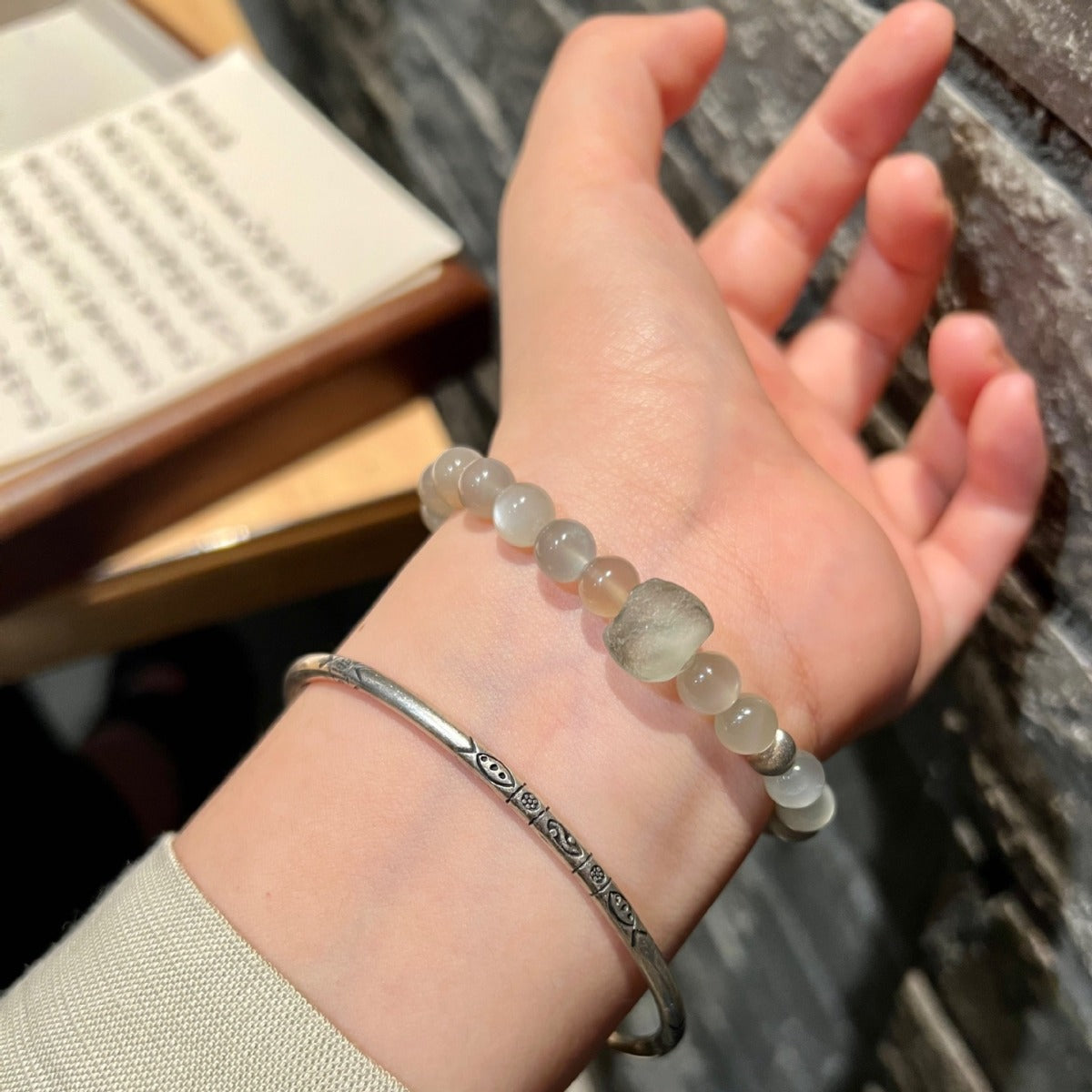 FJHDIY029 White Moonlight Bracelet 8mm